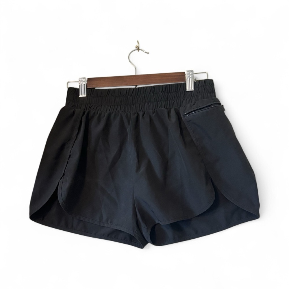 Blooming Jelly Black Women's Athletic Workout Shorts Size Medium
